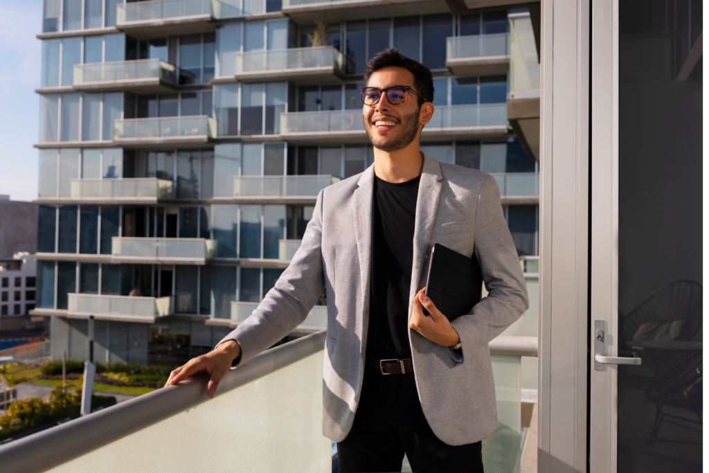 Muslim Real Estate Agent in Los Angeles California helping clients find homes